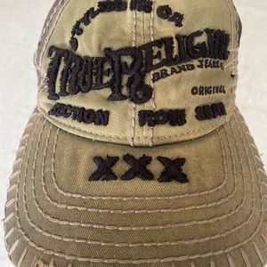 True Religion hat